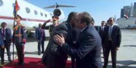 الرئيس
السيسي
يستقبل
رئيس
مجلس
السيادة
السوداني
لبحث
تسوية
الأزمة
وتعزيز
العلاقات
الثنائية|صور