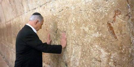 المرحلة
      الثانية
      من
      خطة
      ترامب
      بغزة
      ونقص
      الجنود..
      نتنياهو
      في
      ورطة
      جديدة