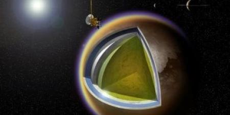 عكس التوقعات.. قمر تيتان العملاق لكوكب زحل قد لا يحتوى على محيط مدفون