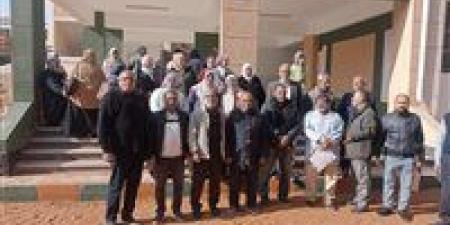 توافد
كثيف
للناخبين
منذ
الساعات
الأولى
للتصويت
بدائرة
كفر
شكر
في
القليوبية