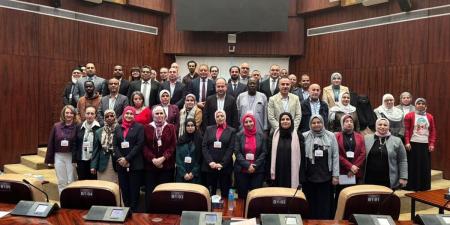 رئيس
الأرصاد:
ورشة
العواصف
الرملية
خطوة
مهمة
لتعزيز
دقة
التنبؤ
وحماية
قطاعات
النقل
والطيران