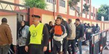 استمرار
توافد
الناخبين
على
لجان
بورسعيد