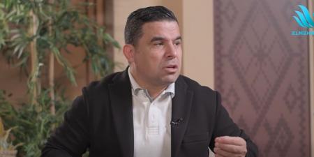 خالد
الغندور:
جلسة
مرتقبة
في
الزمالك
لاحتواء
اللاعبين
وتأكيد
صرف
المستحقات