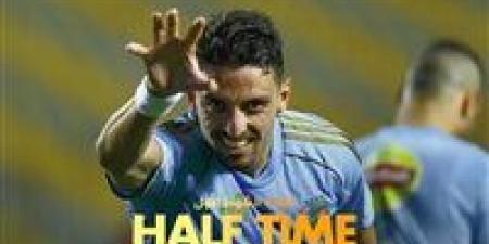 الشوط
الأول:
الأهلي
يتقدم
على
سيراميكا
كليوباترا
بهدف
طاهر
محمد
طاهر
في
كأس
عاصمة
مصر