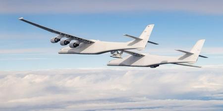 ستراتولونش ROC أكبر طائرة فى العالم بأجنحة تتجاوز عرض ملعب كرة قدم