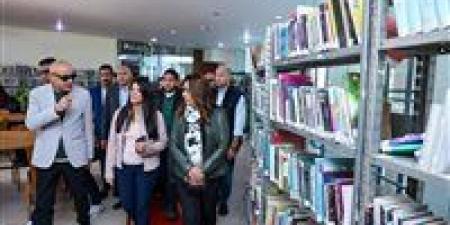 جولة
ثقافية
في
مستهل
الزيارة..
وزيرتا
التخطيط
والتنمية
المحلية
ومحافظ
الأقصر
يتفقدون
مكتبة
مصر
العامة