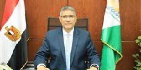 محافظ
      الجيزة
      يتفقد
      أعمال
      تطوير
      الطرق
      والمناطق
      المحيطة
      بمستشفى
      بولاق
      الدكرور