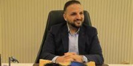 عمرو
الديب
رئيس
تحرير
تحيا
مصر:
صعود
المستقلين
فى
الانتخابات
البرلمانية
كشف
أن
مقاعد
البرلمان
لا
تمنح
ولكن
تنتزع
بالصندوق