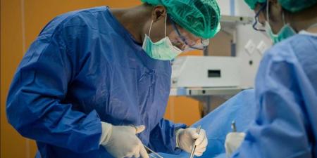 هل
يتم
إدراج
الرغبة
في
التبرع
بالأعضاء
بالبطاقة
الشخصية؟..
طبيب
يوضح