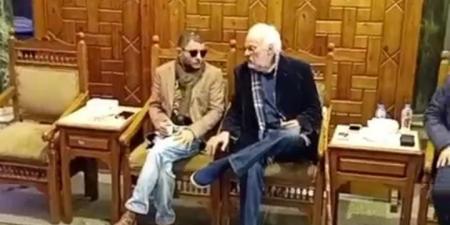 الحزن
يسيطر
على
عمر
ابن
سمية
الألفي
في
عزاءها..
وأحمد
الفيشاوي
لا
أثر
له