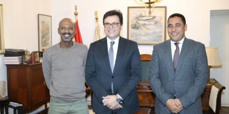 وزير الثقافة يلتقى أمير صلاح الدين لبحث إطلاق مهرجان المسرح والموسيقى للجميع