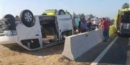 11
      مصابًا
      في
      حادث
      انقلاب
      ميكروباص
      بالطريق
      الصحراوي
      بالبحيرة