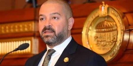 "رياضة
      الشيوخ"
      تستعرض
      تقرير
      مشروع
      قانون
      المهن
      الرياضية
      بالجلسة
      العامة