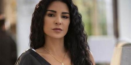 ماغي
      بو
      غصن
      تثير
      جدلا
      كبيرا
      بإطلاتها
      الجريئة...
      والجمهور
      يعلق
      (صورة)