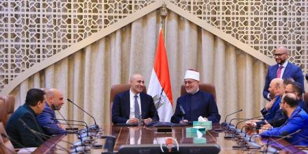 مذكرة
      تفاهم
      بين
      الافتاء
      والتعليم
      لمحو
      الأمية
      الدينية
      وترسيخ
      الفكر
      الوسطي