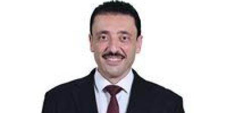 محمد
      رزق
      يطالب
      بتشديد
      ضوابط
      تغطية
      جنازات
      المشاهير
      ومواجهة
      فوضى
      الصفحات
      المجهولة