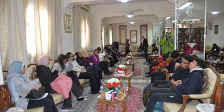 استمرار
      استقبال
      الوفود
      السياحية
      عبر
      الخط
      الجوي
      المنتظم
      لتعزيز
      السياحة
      الدينية
      باسيوط