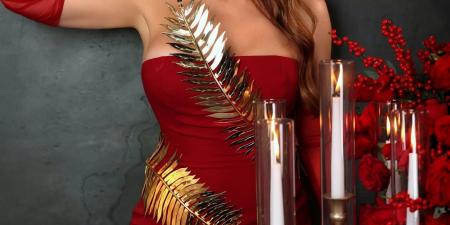 فستان
أحمر
وذهبي..
شاهدوا
بالصور
إطلالة
كارول
سماحة
في
عيد
الميلاد