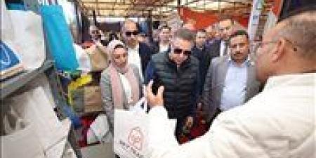 محافظ
      البحر
      الأحمر
      يطلق
      معرض
      "الأكياس
      الصديقة
      للبيئة"
      ويوجه
      بتوفيرها
      بأسعار
      مناسبة
      للمواطنين