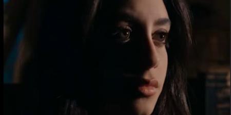 مسلسل
      ميدتيرم
      الحلقة
      15
      يكشف
      الوجه
      الحقيقي
      لـ
      تيا..
      أحداث
      صادمة