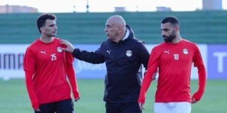 تعليمات حسام حسن لصلاح وزيزو في مران الفراعنة الأخير للقاء جنوب أفريقيا