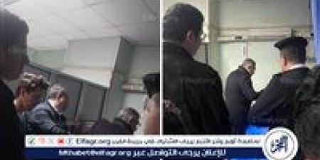 محافظ
      الدقهلية
      ونائبه
      يطمئنان
      على
      حالة
      المصابين
      بحادث
      العقار
      المنهار
      اجزاء
      منه
      بسبب
      انفجار
      غاز