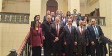 وزير
      الخارجية:
      لا
      نرفض
      السدود
      في
      حوض
      النيل
      لكننا
      نعترض
      على
      الاجراءت
      الأحادية
      و
      سياسة
      فرض
      الأمر
      الواقع