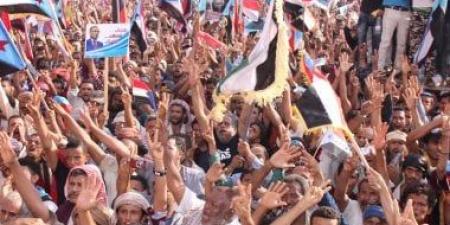 بعد سقوط حضرموت والمهرة.. تصاعد مطالب انفصال الجنوب فى اليمن