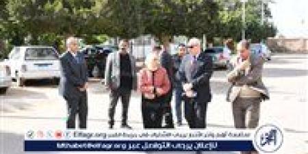 رئيس جامعة قناة السويس يتفقد أعمال تطوير المشايات وأماكن الانتظار والاستذكار ويؤكد سرعة الانتهاء من التنفيذ