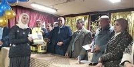 مدير تعليم الدقهلية يكرم حفظة القرآن الكريم