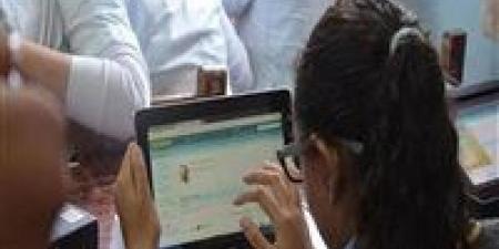 خبير تربوي يوضح أسباب مشكلات امتحان البرمجة والذكاء الاصطناعي في التطبيق الرسمي