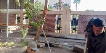 الأقصر: إزالة حالة تعدي بالمريس وحملات نظافة وتجميل مكثفة بقرى مدينة الطود