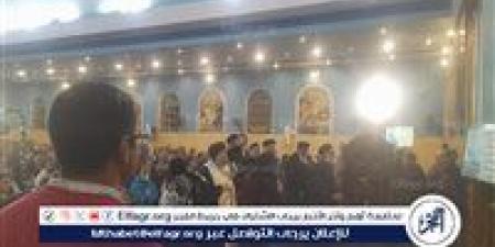 أسقف أسيوط يترأس قداس احتفالات رأس السنة بكنيسة رئيس الملائكة بحى شرق