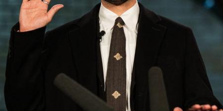 «كواليس تنصيب أول عمدة مسلم».. ممداني يكسر القاعدة ويؤدي اليمين على المصحف لرئاسة نيويورك