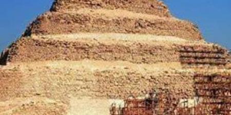 ما أقدم أثر معمارى قائم فى مصر؟