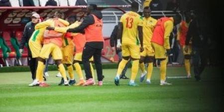 مهاجم بنين مهدد بالغياب عن موقعة مصر في ثمن نهائي أمم أفريقيا