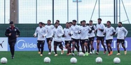 الحكم الجابونى بيير أتشو يقترب من إدارة مباراة مصر وبنين فى أمم أفريقيا