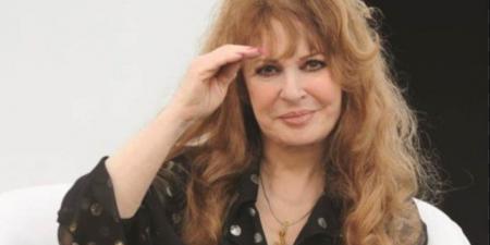 أنا مؤمنة.. هل حاولت نيللي التخلص من حياتها بسبب قصة حب فاشلة؟