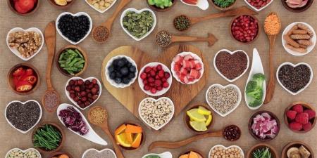 التغذية الشتوية.. أطعمة تدعم المناعة وأخرى تهددها