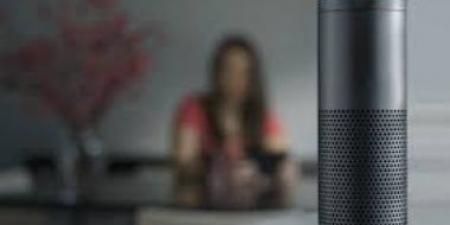 مستخدمو أمازون أليكسا يثيرون الجدل حول الصوت الجديد للمساعد الذكى