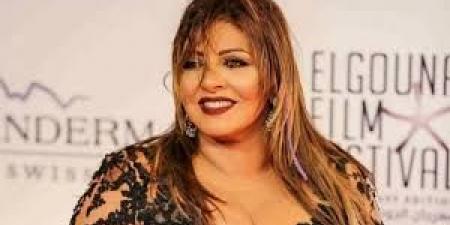 كل سنة والبشرية بخير وسلام.. هالة صدقي تحتفل بعيد الميلاد المجيد