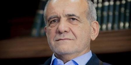 الرئيس الإيراني يصدر رسالة مفتوحة للشعب الأمريكي خلال ساعات