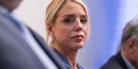 لغز القائمة المفقودة.. كيف أنهت ملفات إبستين رحلة وزيرة العدل الأمريكية؟