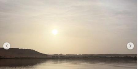 هند صبري توثق غروب الشمس في رحلة نيلية بالأقصر.. صور