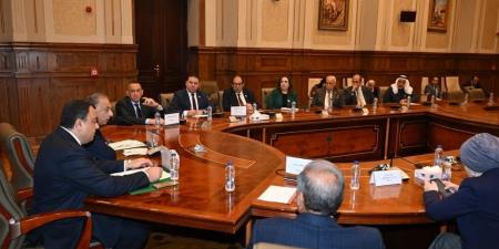 خارجية الشيوخ تناقش المستجدات بالمنطقة وسبل تعزيز التعاون العربي