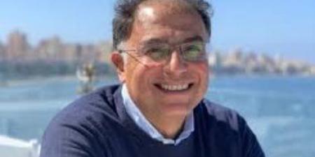 أشرف العشماوي يعتذر عن عضوية لجان المجلس الأعلى للثقافة