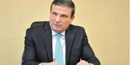 وزير الزراعة يدشن البرنامج التدريبي الأول للممارسات الزراعية الجيدة لبساتين النخيل