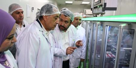 70 مليون علبة سنويًا.. "مدبولي" يتفقد مشروعًا عملاقًا لإنتاج المكملات الغذائية