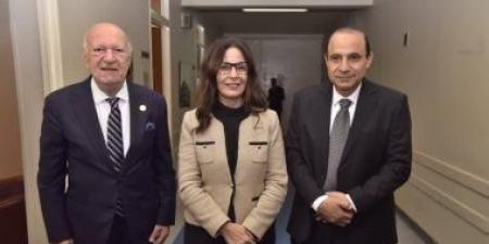 وزيرة الثقافة تتفقد الأوبرا وتلتقى الموسيقار عمر خيرت قبل حفله بالمسرح الكبير