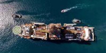 نجاح حفر بئر استكشافية جديدة في خليج السويس وإنتاج 2500 برميل زيت يوميًا